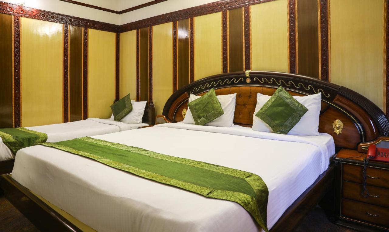 Treebo Nava Nidhi Comforts Bangalore Exterior foto